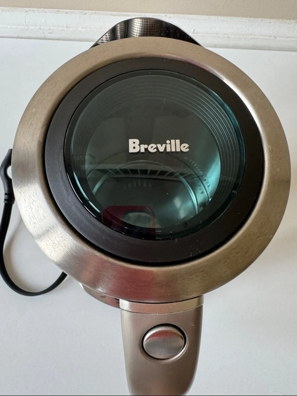 Breville BKE820XL Kettle 7-Cup Electric Kettle Brushes Stainless Steel - Picture 6 of 13